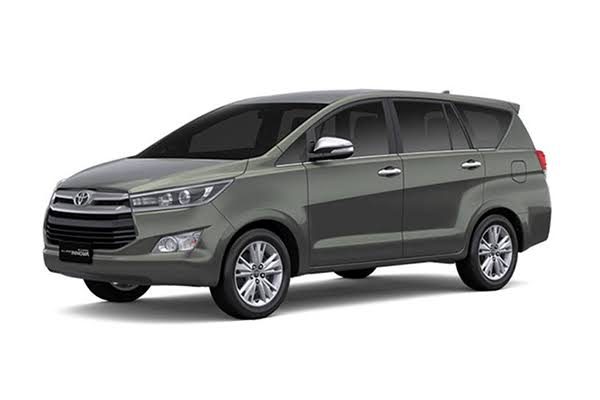 Toyota Innova Crysta Rental — photo 1